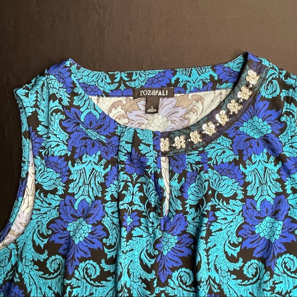 Roz & Ali Sleeveless Career Style Blue Floral Print Blouse - Size L - Picture 3 of 6